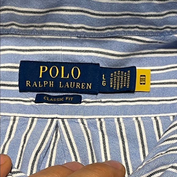 Ralph Lauren size large Blue and White Striped Oxford Cloth Button Down Shirt - Picture 2 of 13